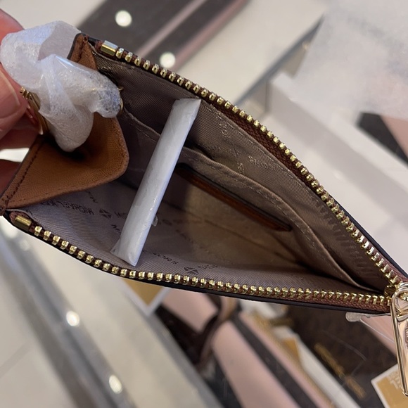 Michael Kors Jet Set Travel Small Leather Top Zip Coin Pouch With ID - Picture 9 of 11